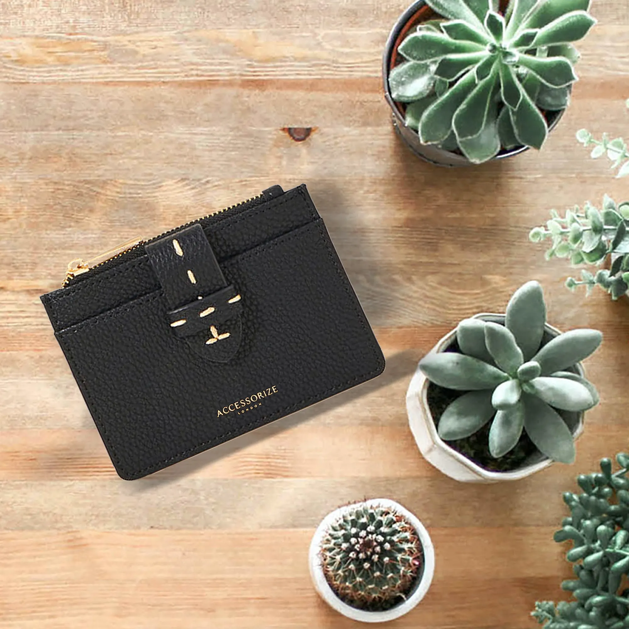 Accessorize London Black Stitched Cardholder