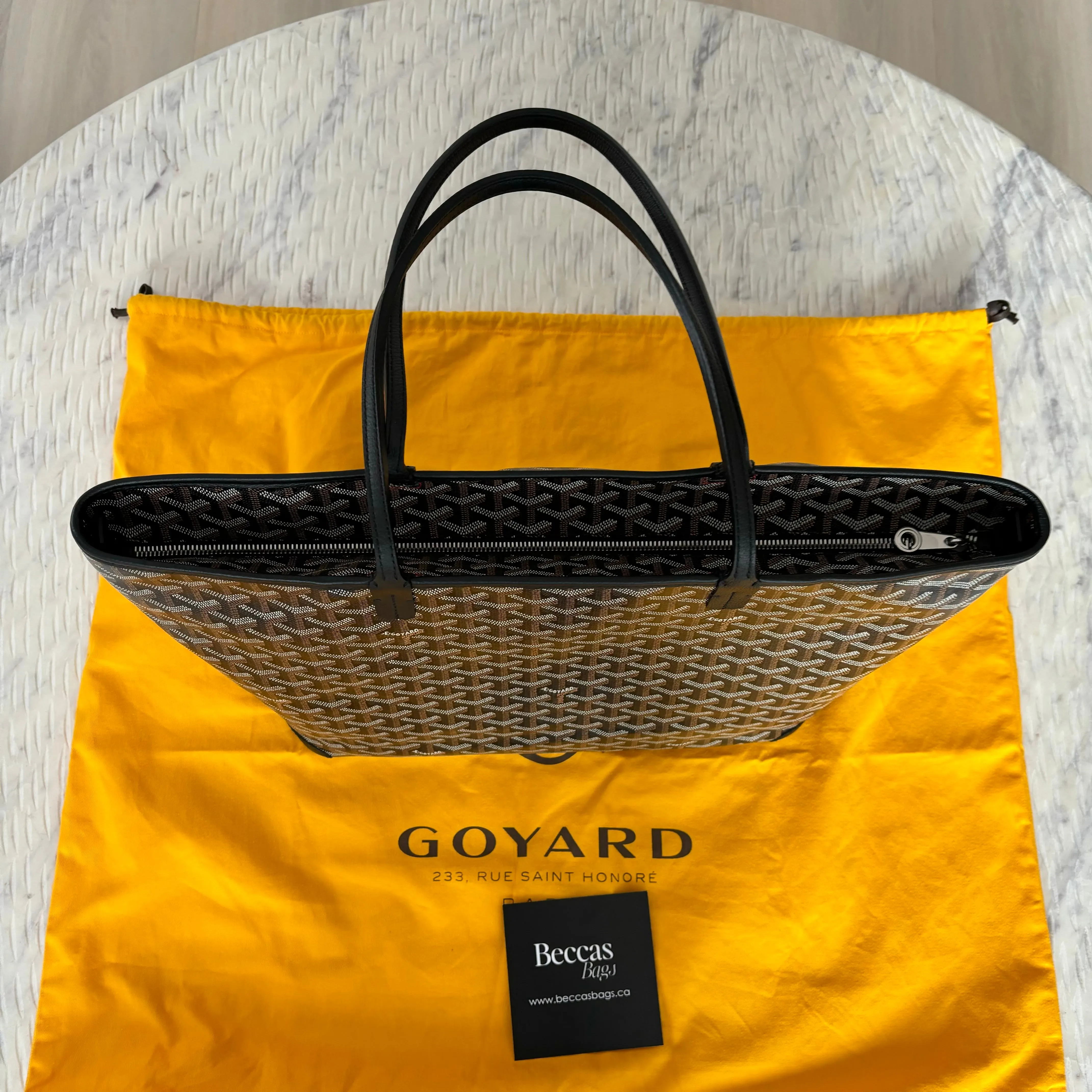 Stylish Goyard Artois MM Leather Tote Bag with Modifiable Straps