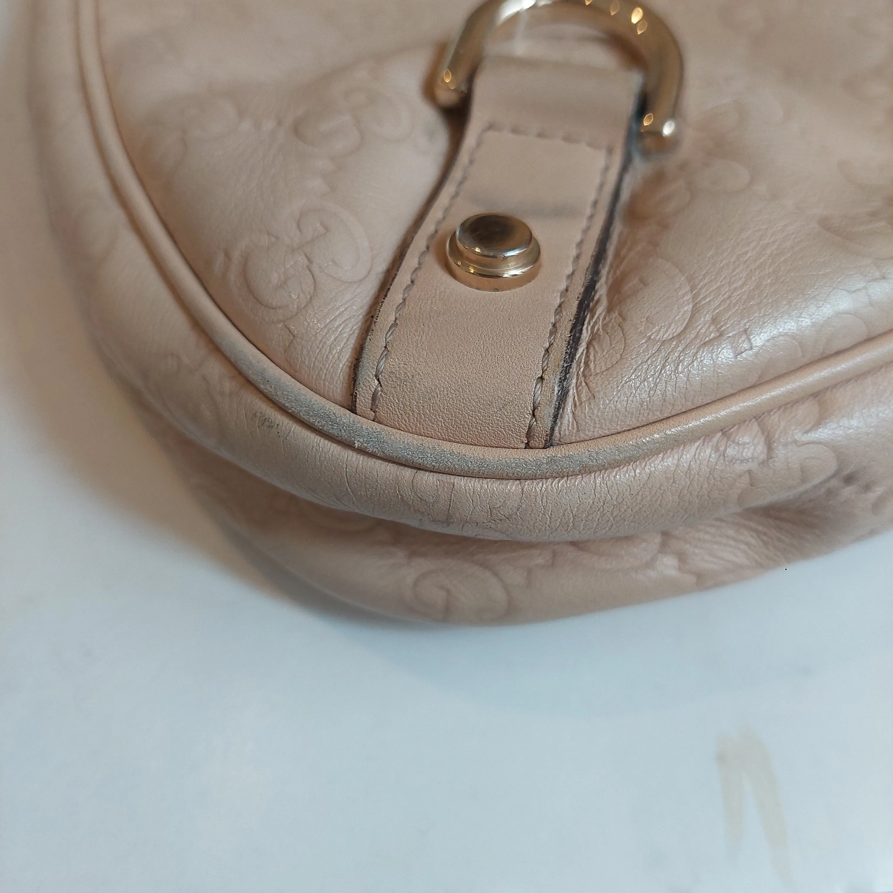 Gucci Beige Leather Abbey D-Ring Shoulder Bag | Pre Loved |