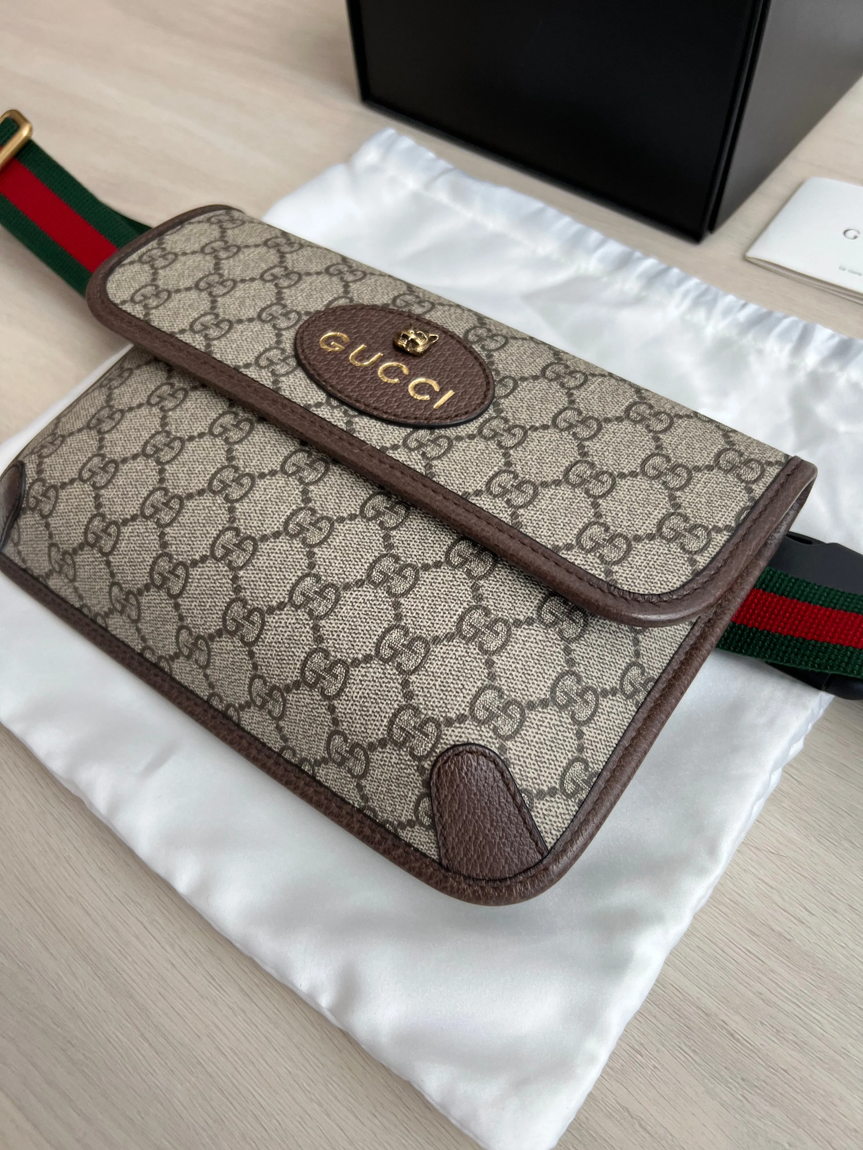 Gucci Neo Vintage GG Supreme Belt Bag