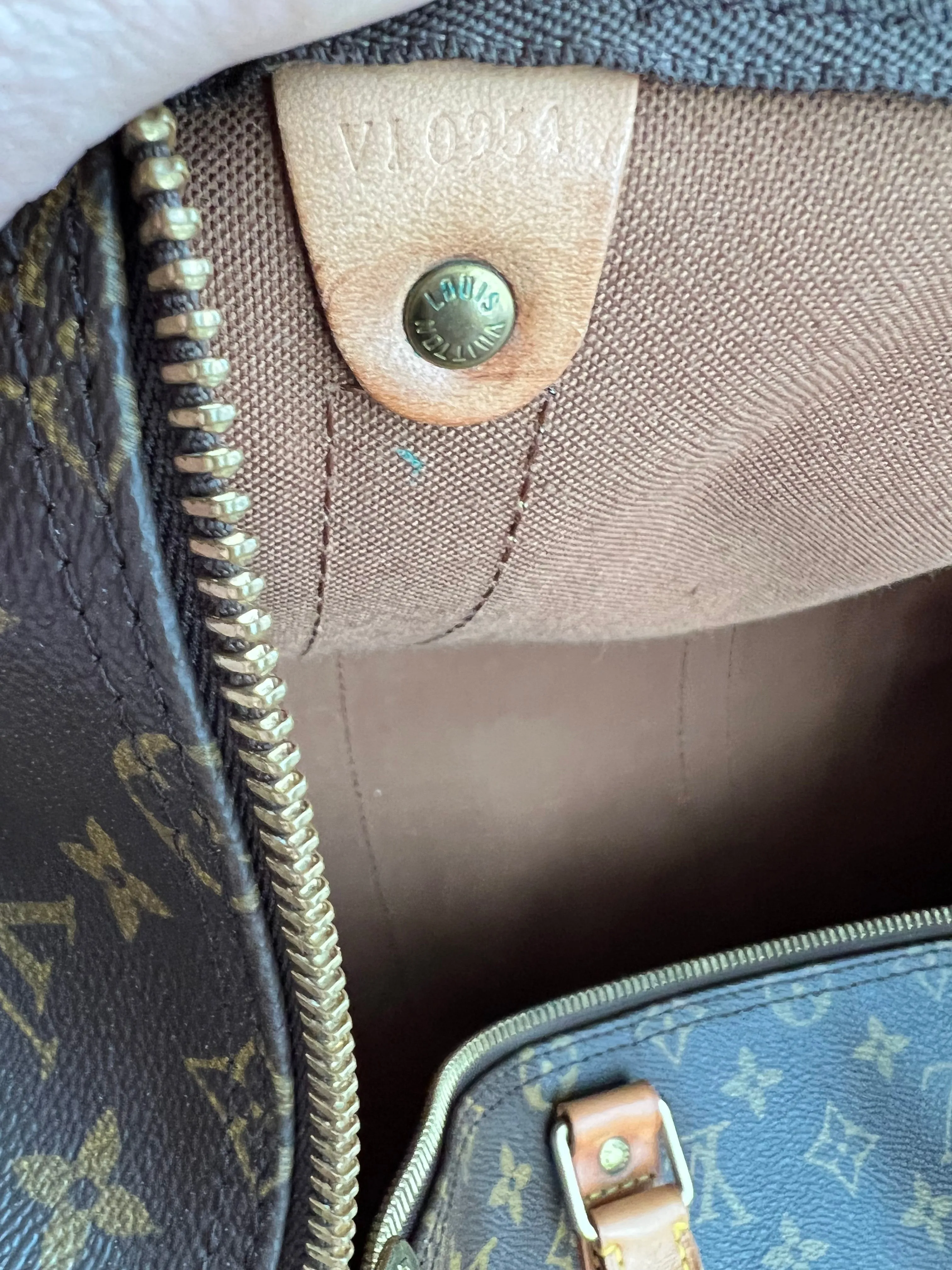 Louis Vuitton Keepall Bandolerie Bag