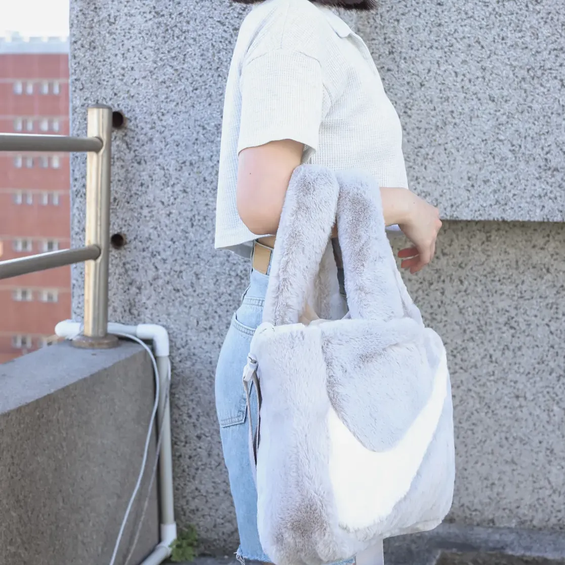 Nike Sportswear Faux Fur Tote Bag [DQ5804] [FB3050]