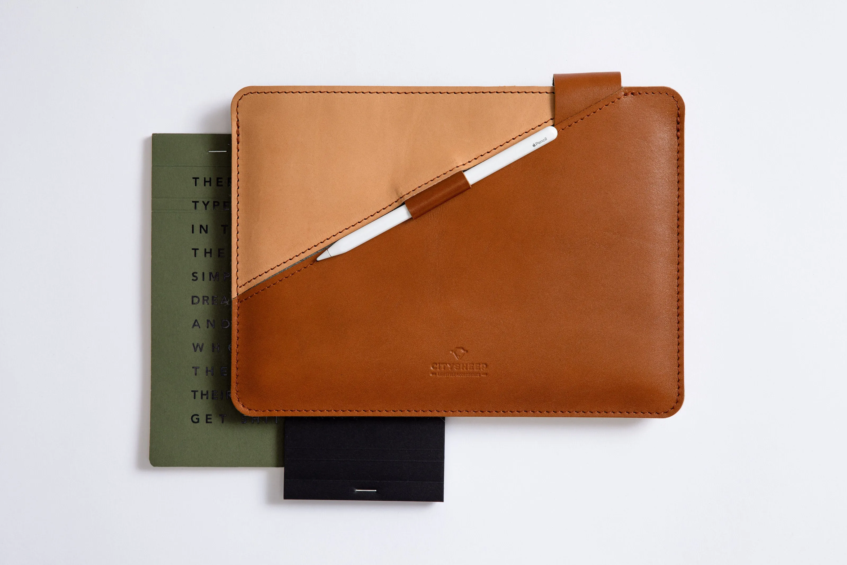 SLIM FIT MacBook Case/ Vegetable tanned/